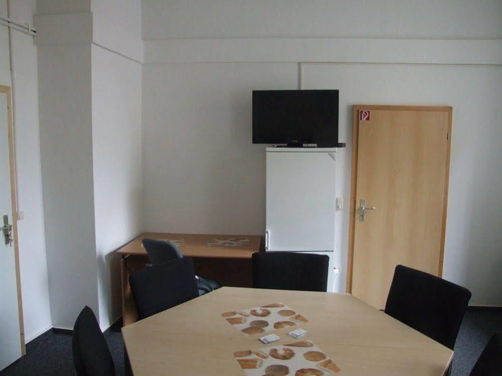 Hostel Vorharz Aschersleben Exteriör bild